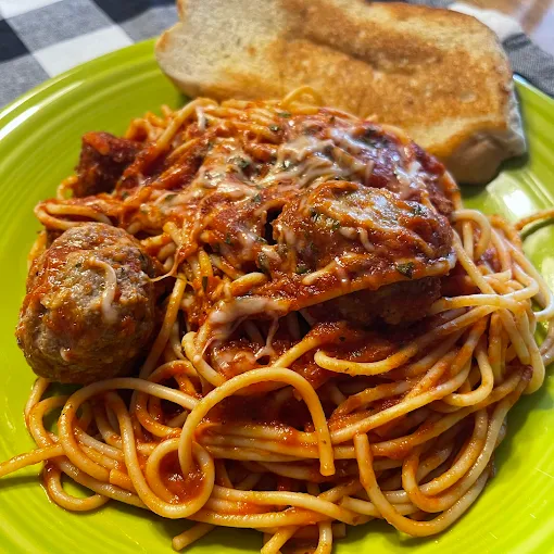 Spaghetti & Meatballs